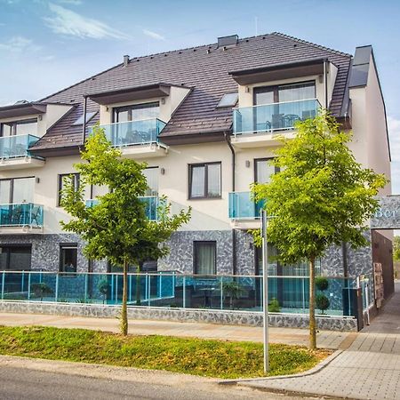 Andromeda Apartman Sarvar Exterior photo